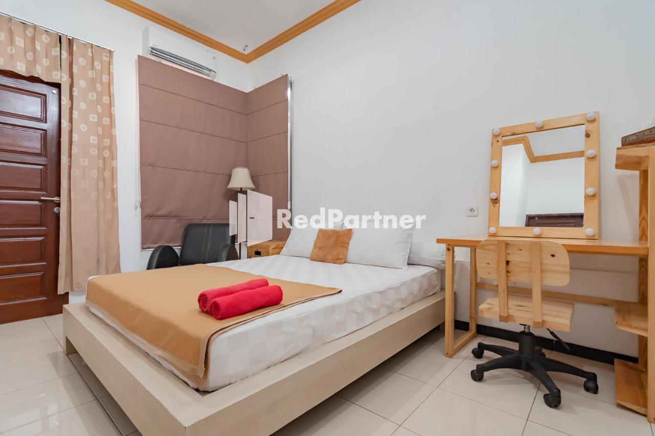 סמרינדה Langkar Guest House Syariah Mitra Reddoorz מראה חיצוני תמונה