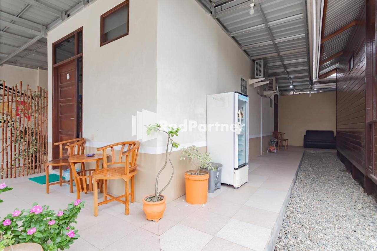סמרינדה Langkar Guest House Syariah Mitra Reddoorz מראה חיצוני תמונה