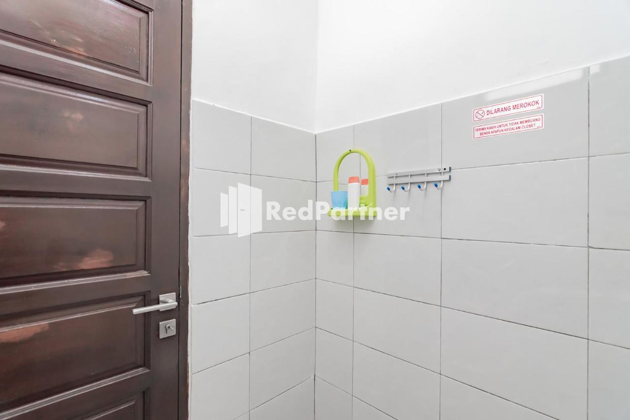 סמרינדה Langkar Guest House Syariah Mitra Reddoorz מראה חיצוני תמונה
