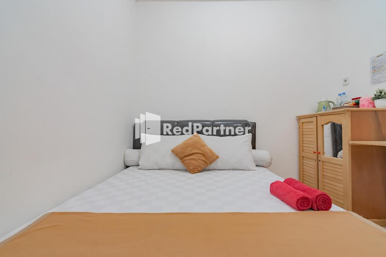 סמרינדה Langkar Guest House Syariah Mitra Reddoorz מראה חיצוני תמונה