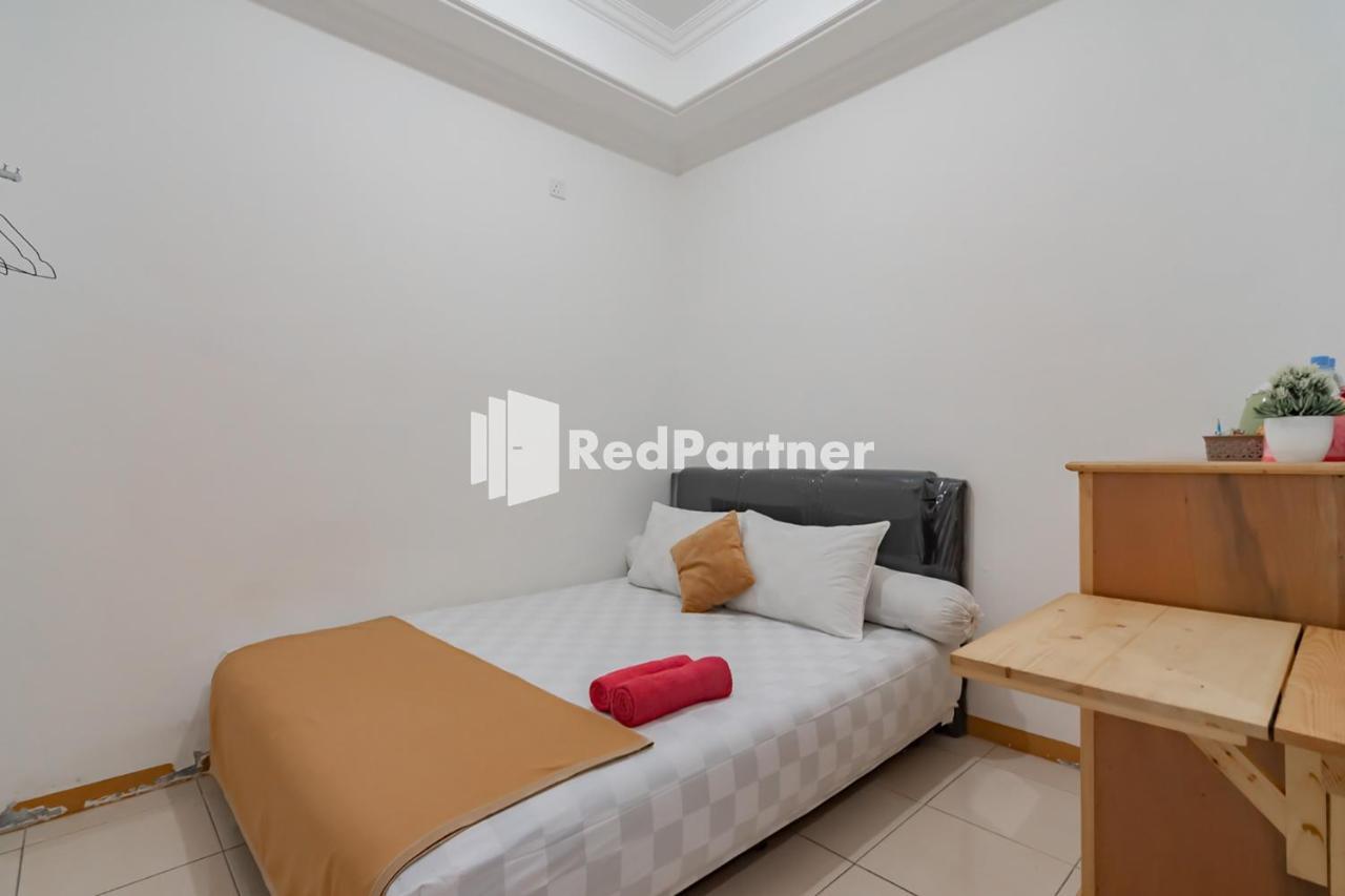 סמרינדה Langkar Guest House Syariah Mitra Reddoorz מראה חיצוני תמונה
