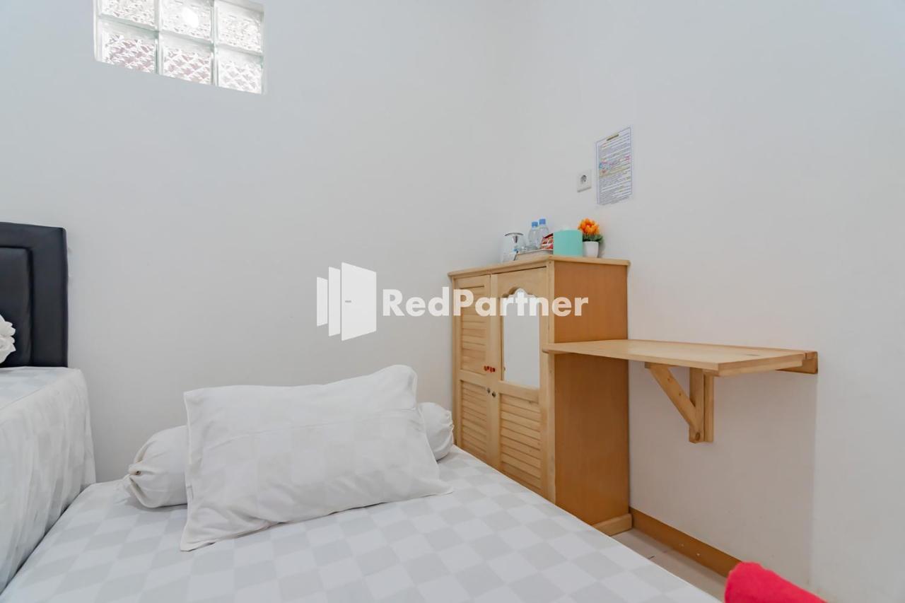 סמרינדה Langkar Guest House Syariah Mitra Reddoorz מראה חיצוני תמונה